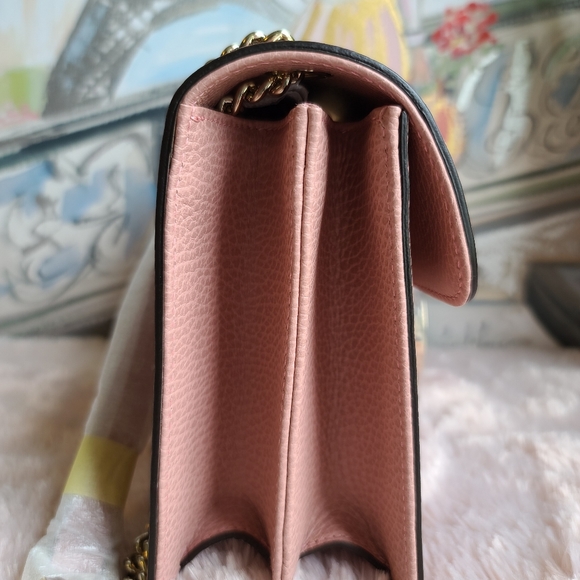 Gucci Dollar Calfskin Interlocking GG
Handbag Pink - Picture 9 of 13